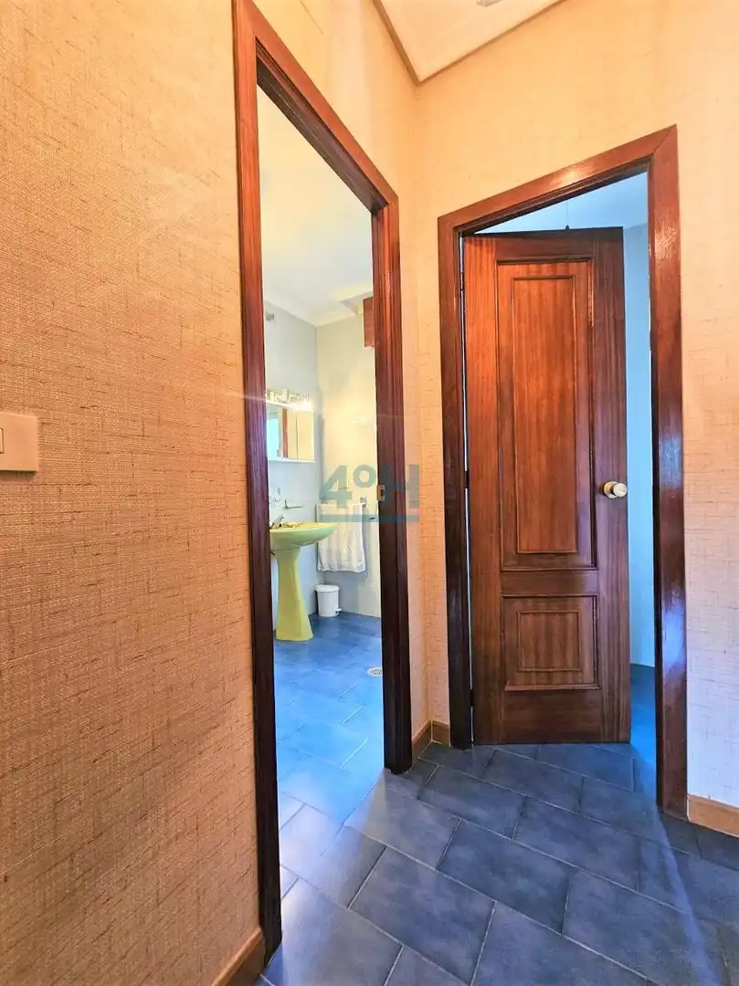 Bany de Casa o xalet en venda en Maside amb Jardí privat i Balcó