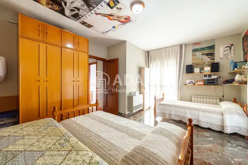 Bedroom of Houses for sale in Úbeda  with Air Conditioner, Heating and Terrace
