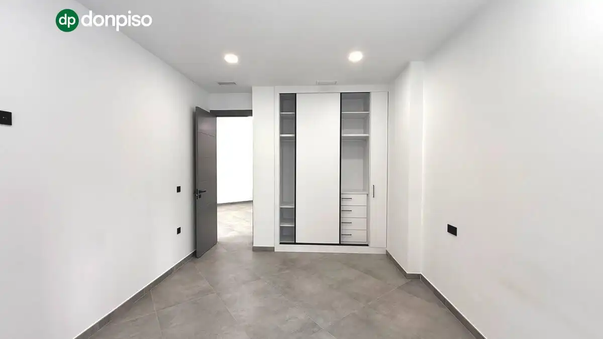 Ground floor with pool for sale in Calle PDTA RAFAEL GAGO PALOMO 9, imagen 14