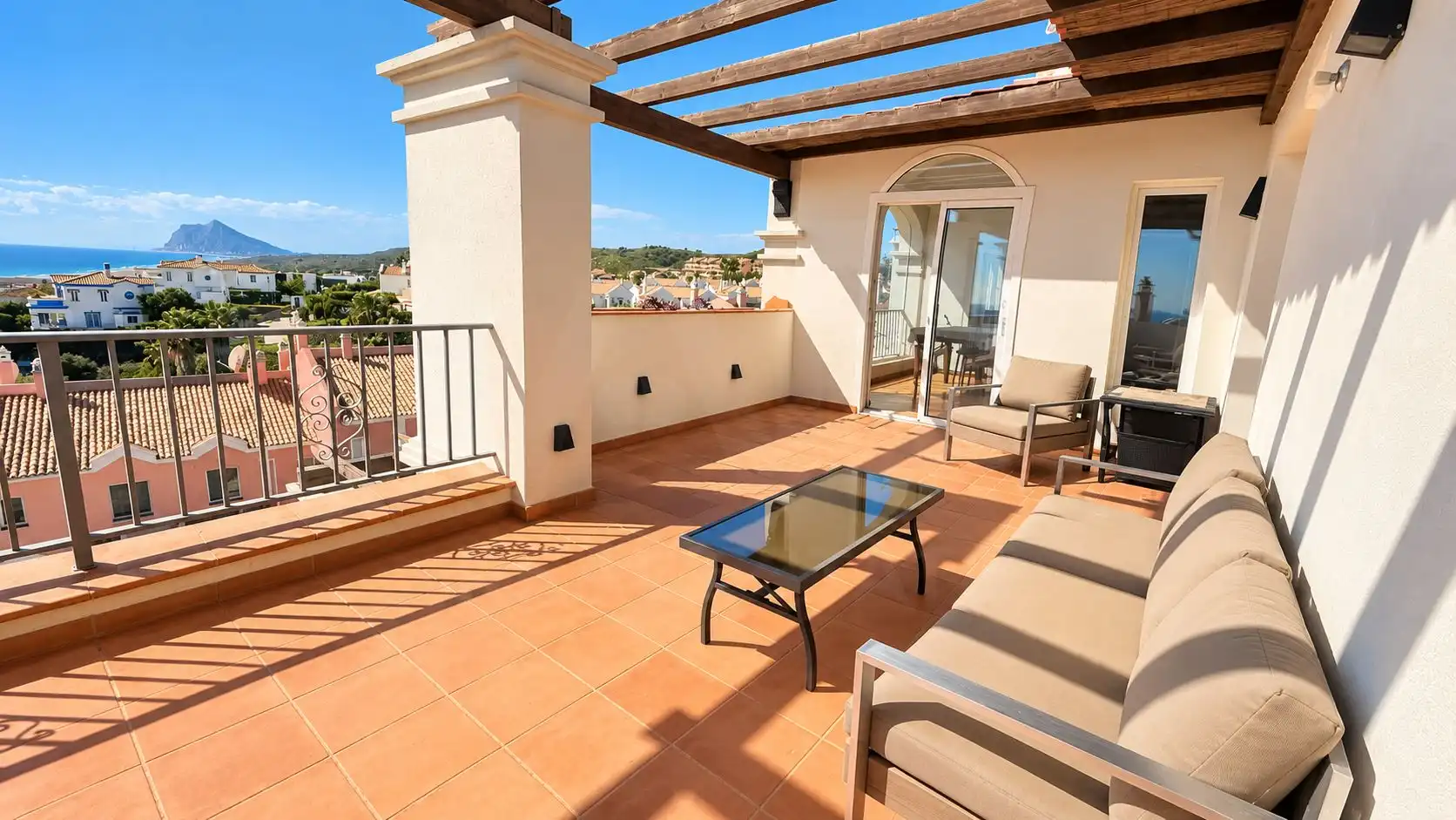 Piso con piscina en venta en La Alcaidesa