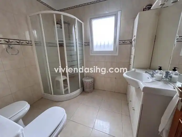 Baño de Piso en venta en Los Realejos con Amueblado y Balcón
