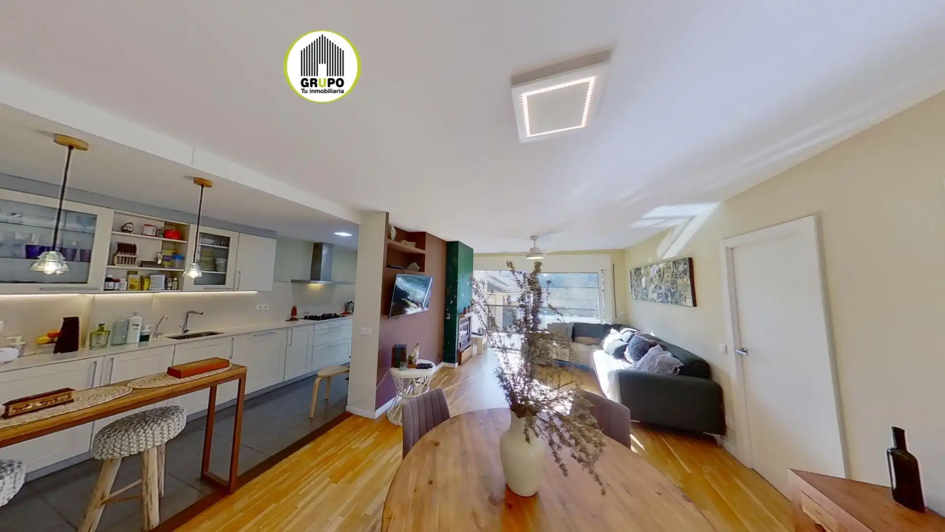 Living room of Flat for rent in Begues  with Heating, Private garden and Parquet flooring
