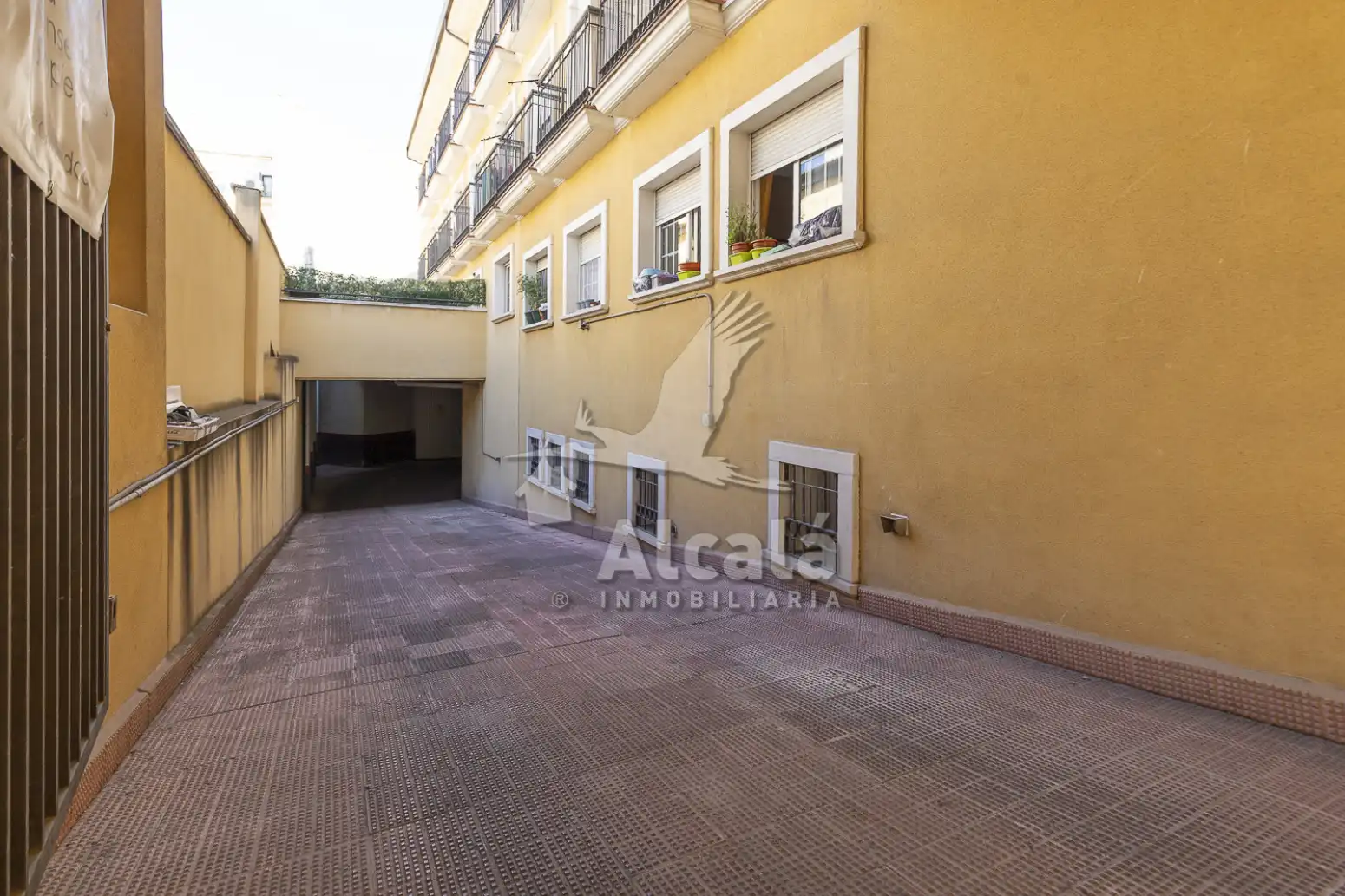 Vista exterior de Piso en venta en Alcalá de Henares con Aire acondicionado y Calefacción