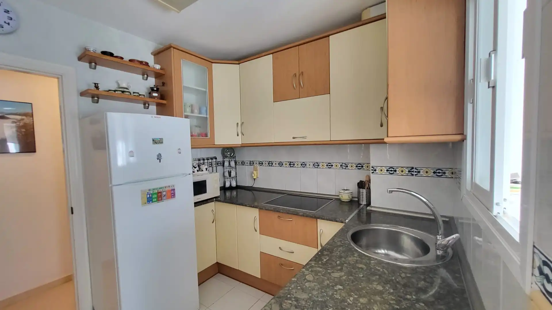 Kitchen of Flat for sale in Rincón de la Victoria  with Terrace, Furnished and Washing machine