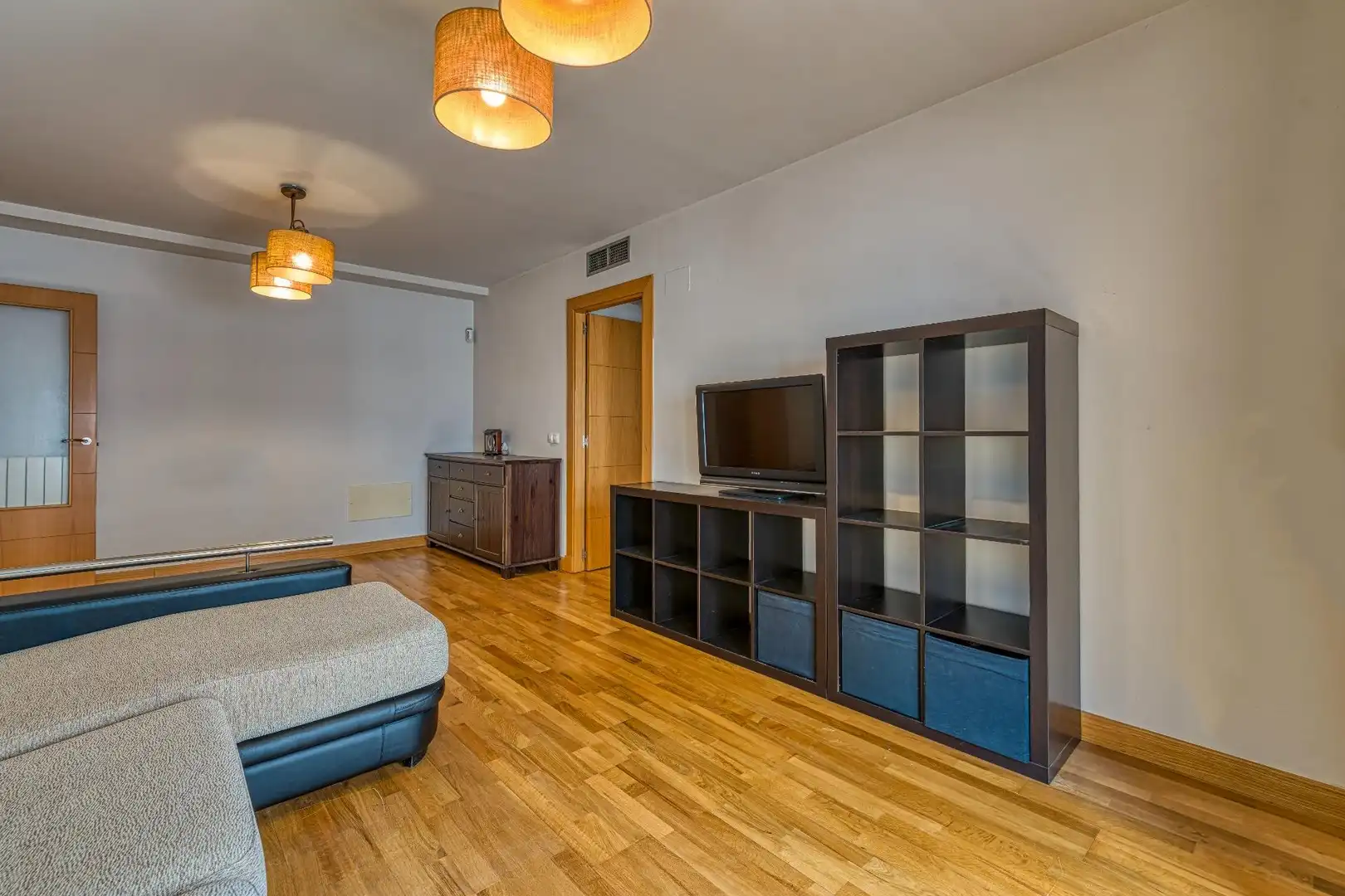 Sala de estar de Piso en venta en Yebes con Aire acondicionado, Calefacción y Jardín privado
