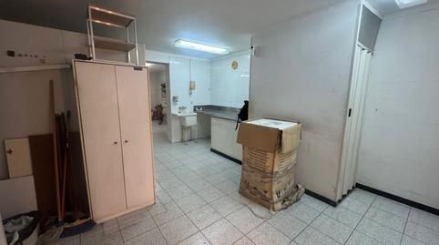 Foto 4 von Geschaftsraum zur Miete in Carrer de Santapau, Porta,  Barcelona Capital