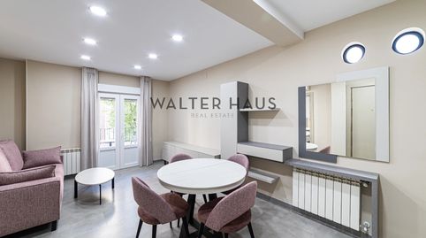 Piso exterior reformado en alquiler en Ventas, Madrid