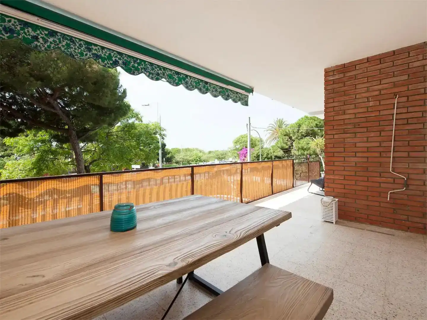 Terrasse von Wohnung zur Miete in Castelldefels mit Klimaanlage, Schwimmbad und Balkon