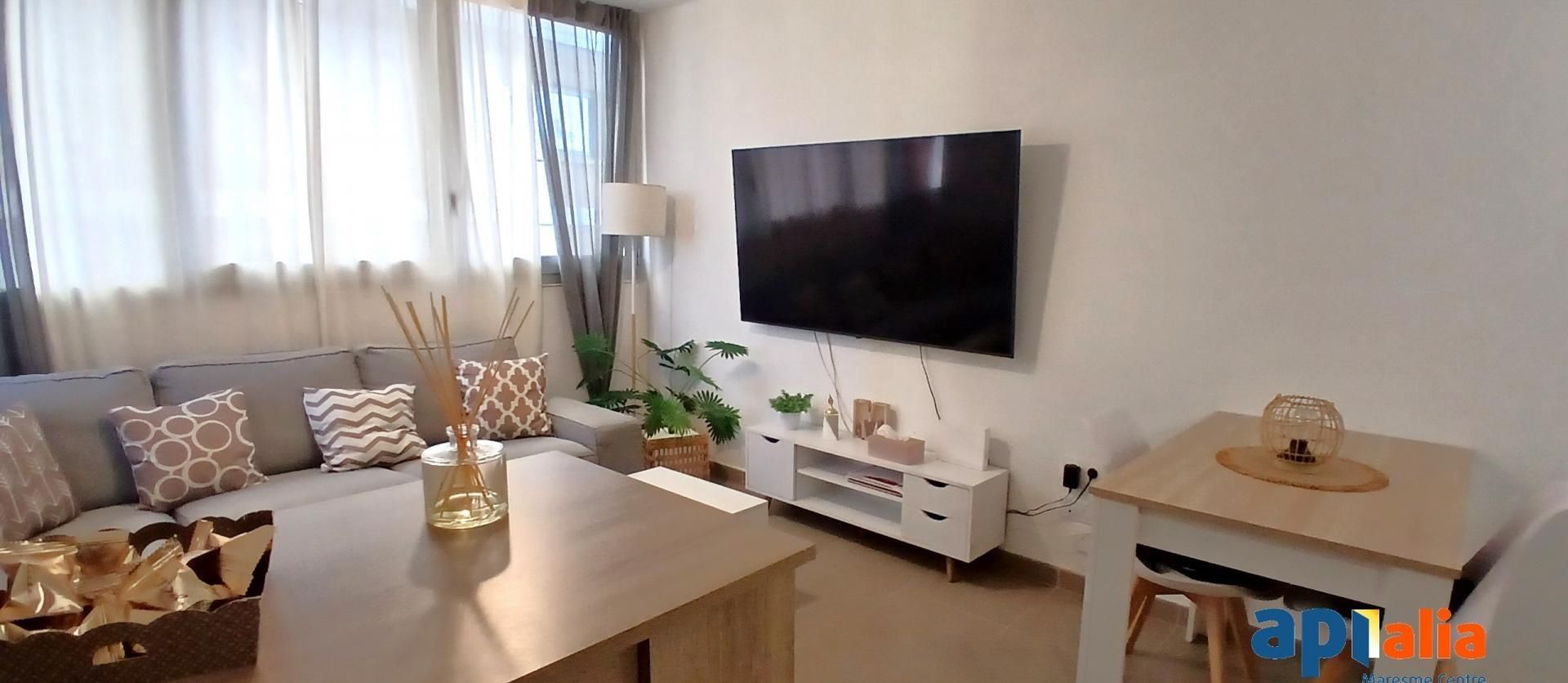 Sala d'estar de Pis en venda en Mataró amb Aire condicionat