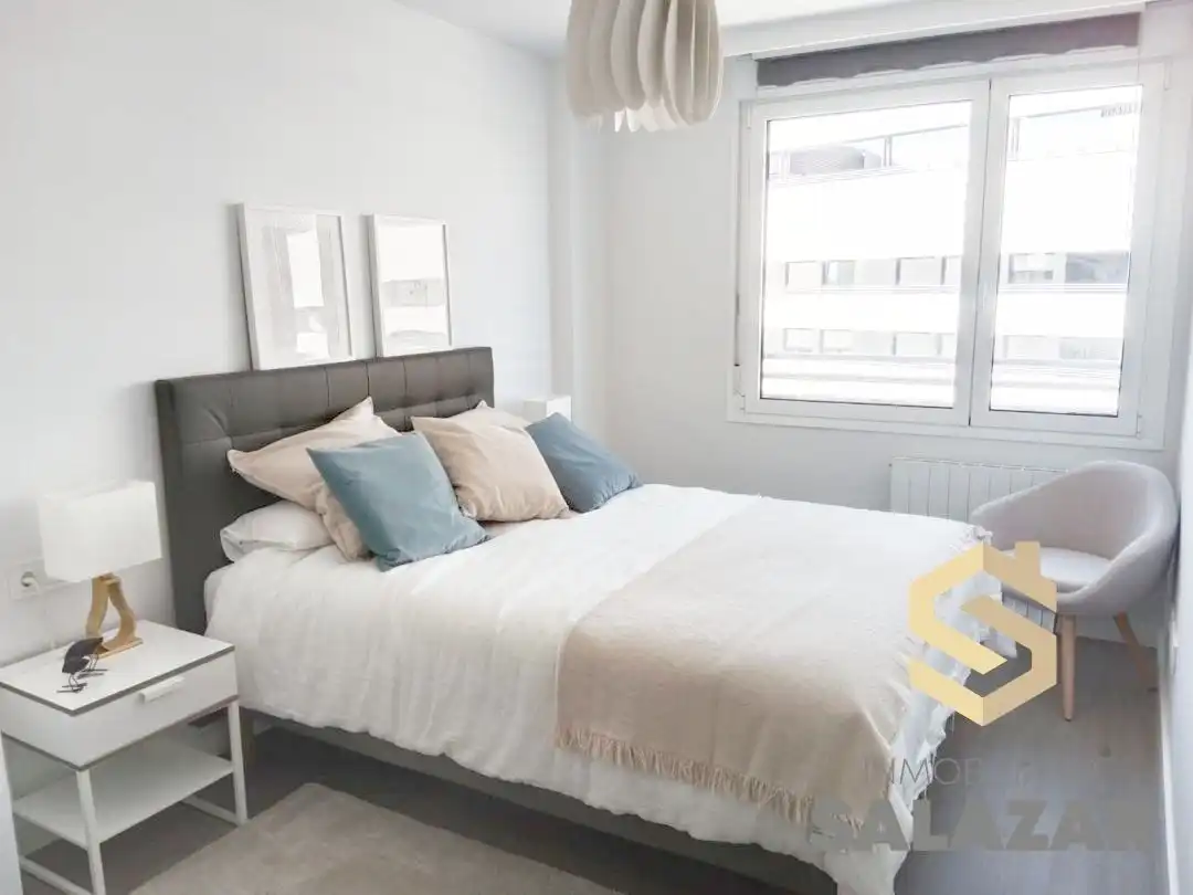 Habitación de Ático de alquiler en Bilbao  con Calefacción, Jardín privado y Terraza