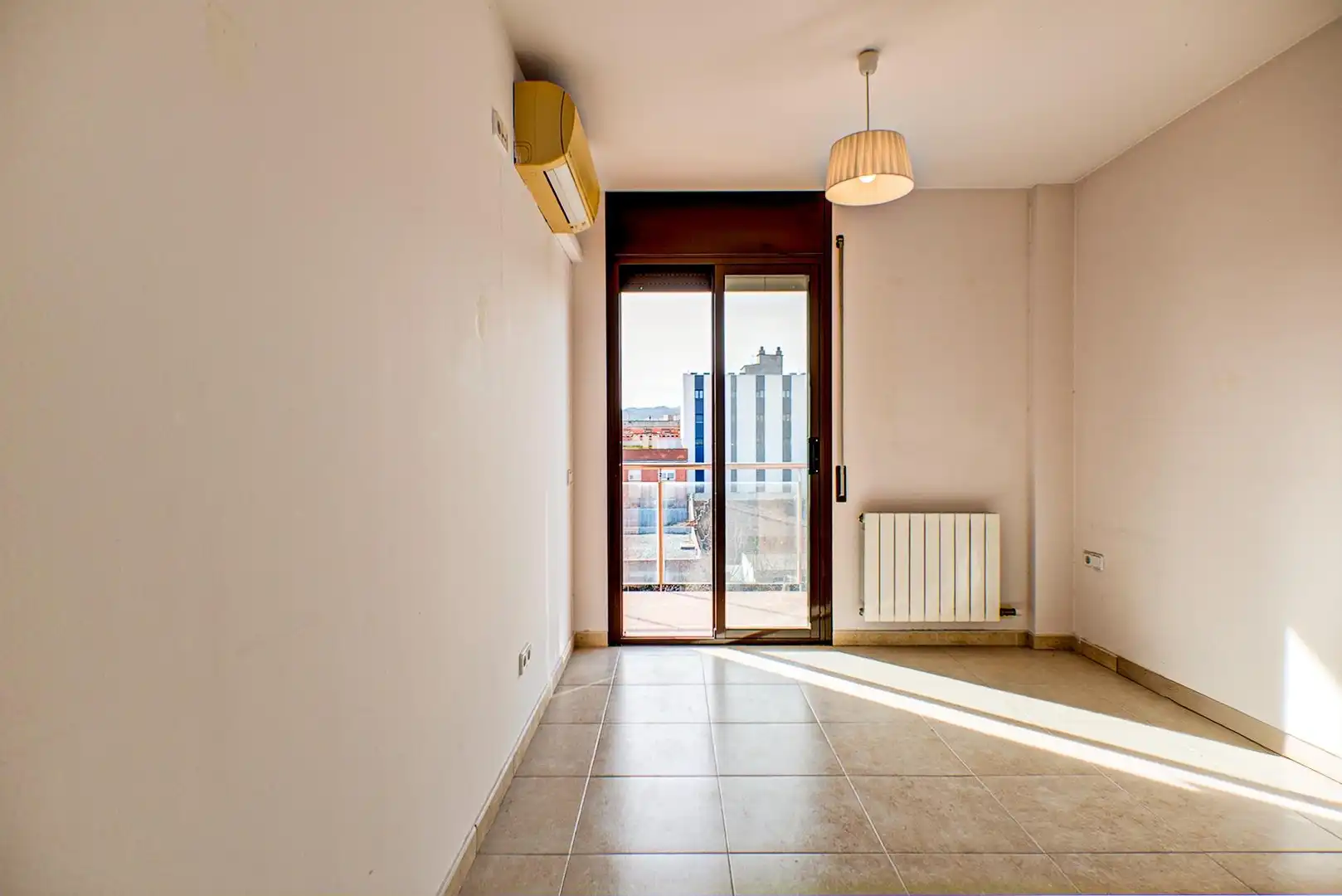 Schlafzimmer von Maisonette zum Verkauf in Igualada mit Klimaanlage, Heizung und Terrasse