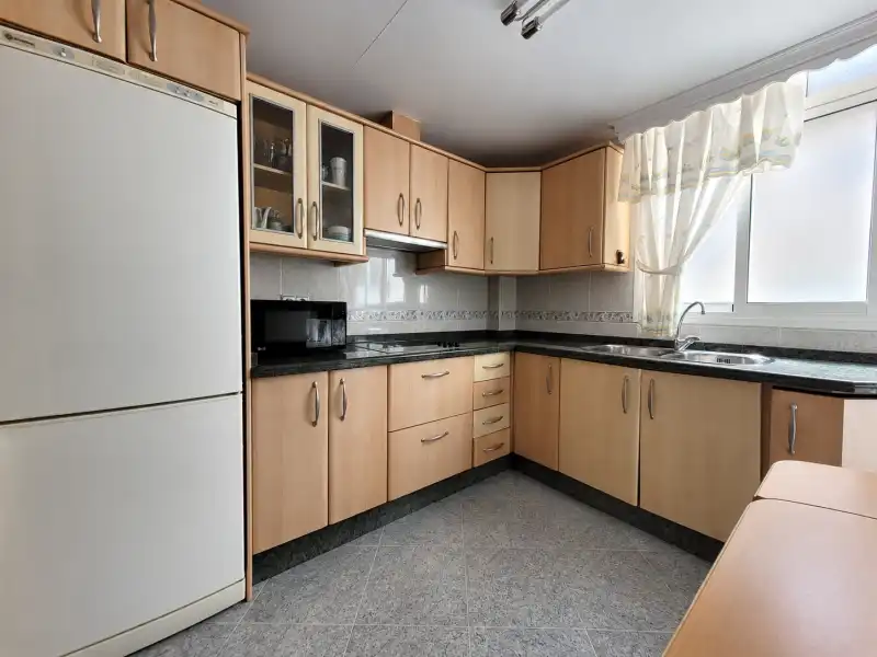 Cocina de Piso en venta en Málaga con Terraza, Horno y Lavadora