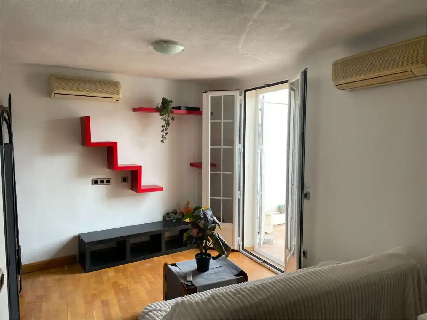 Sala d'estar de Pis en venda en Guadalajara amb Aire condicionat, Parquet i Traster
