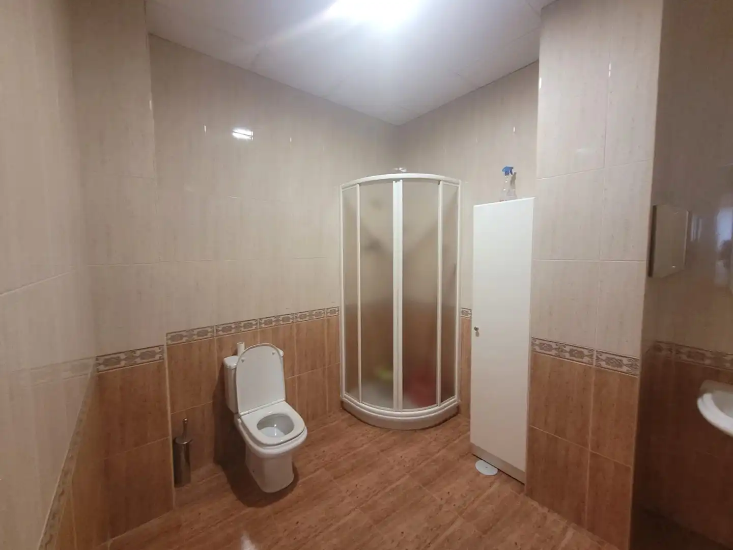 Bathroom of Office for sale in Langreo  with Air Conditioner, Heating and Furnished