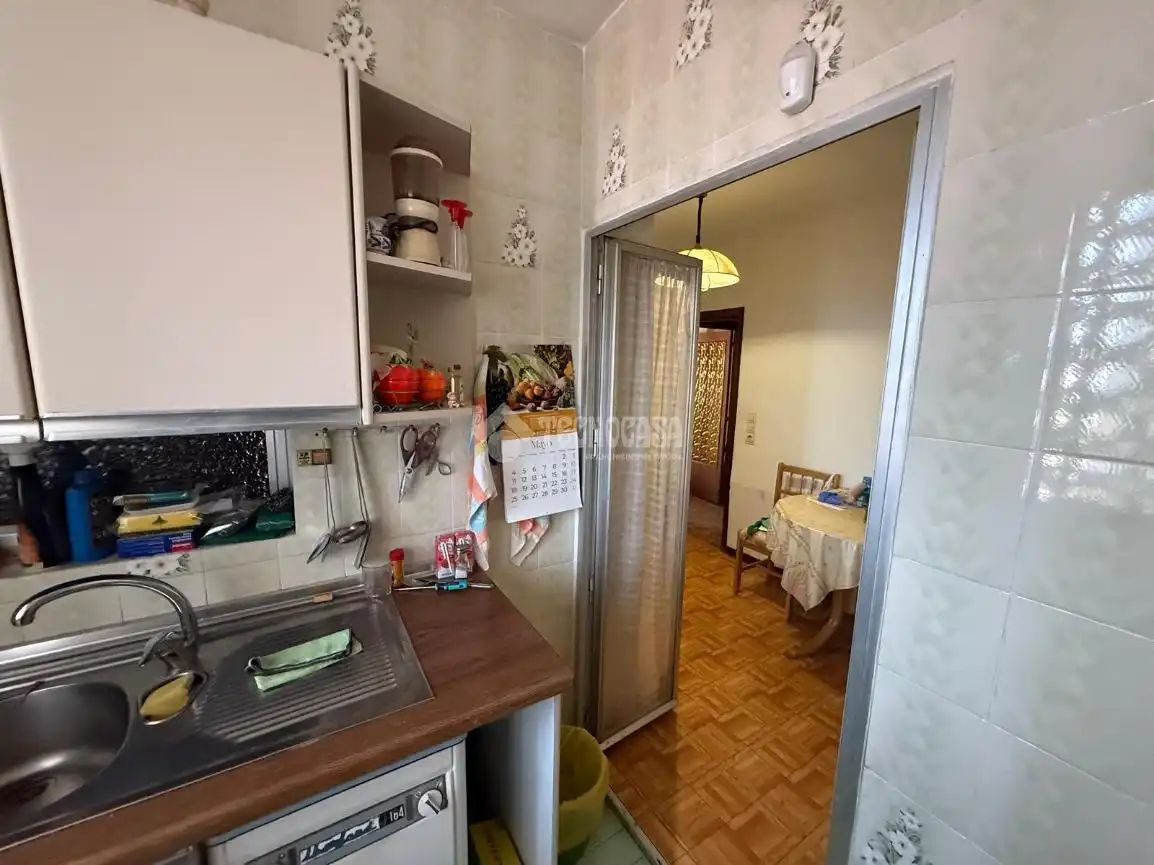 Cuina de Pis en venda en Madrid amb Parquet i Terrassa