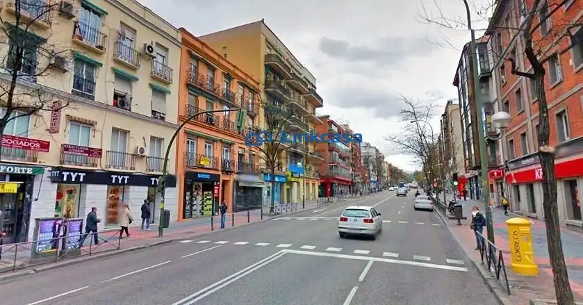 Vista exterior de Pis en venda en Madrid amb Aire condicionat i Calefacció