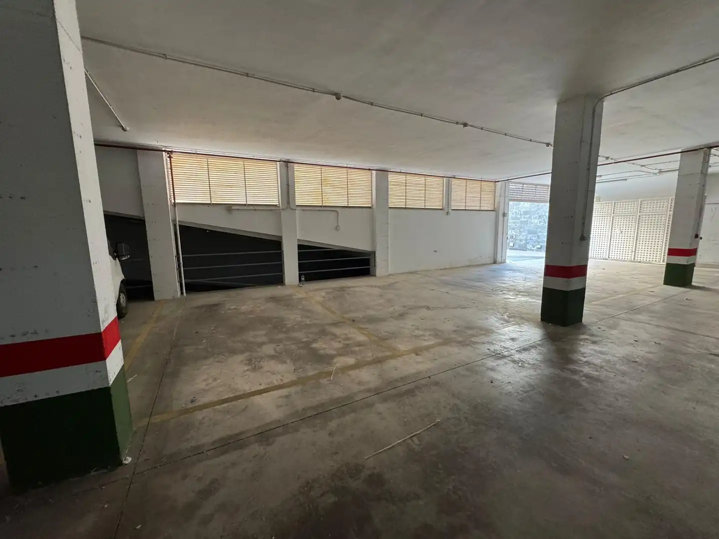 Parking de Oficina de alquiler en Molina de Segura con Aire acondicionado