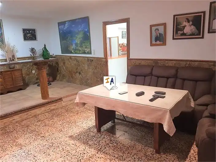 Casa rústica amb piscina en venda a Castillo de Locubín, imagen 3