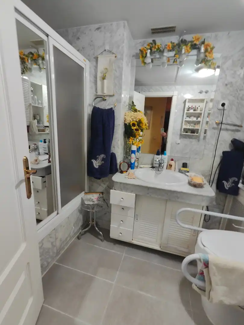 Baño de Piso en venta en Madrid con Aire acondicionado, Calefacción y Parquet