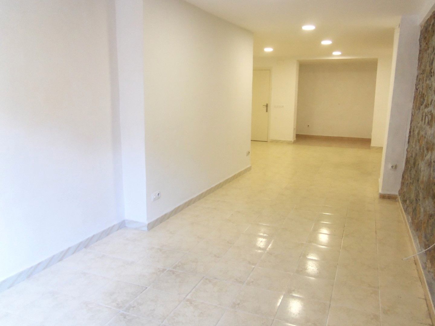 Building for sale in Blanes