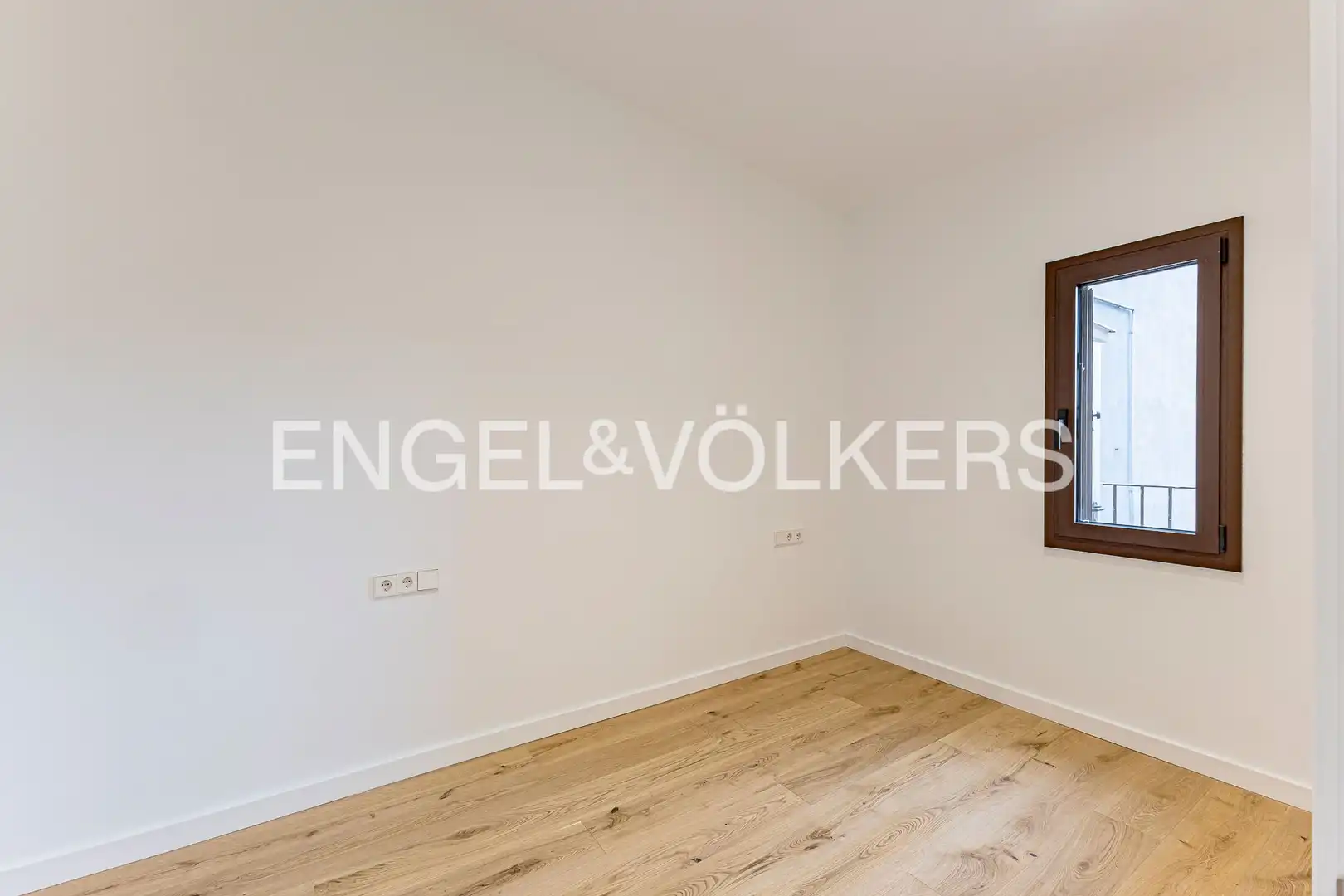Flat for sale in Barcelona  with Heating and Balcony