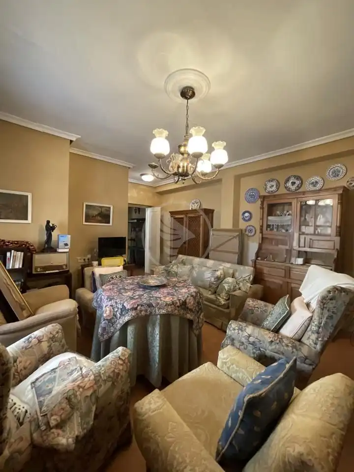 Living room of Ground floor for sale in Linares  with Furnished