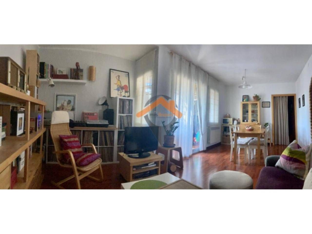 Living room of Flat for sale in Sabadell  with Heating, Parquet flooring and Balcony
