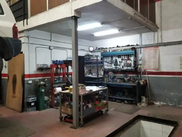 Nau industrial en venda a Villafría - La Ventilla - Castañares
