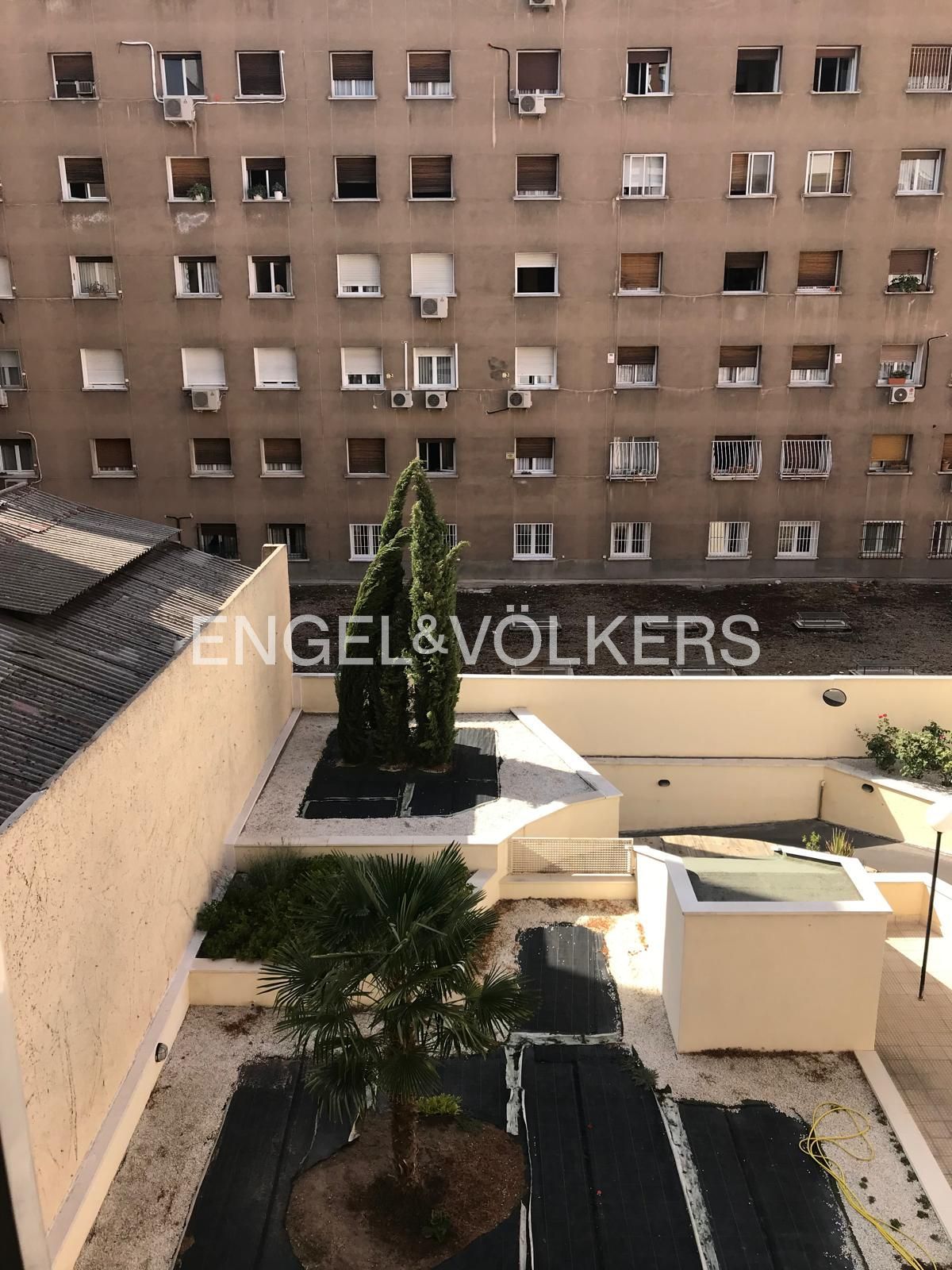Terraza de Apartamento de alquiler en  Madrid Capital con Aire acondicionado, Calefacción y Parquet