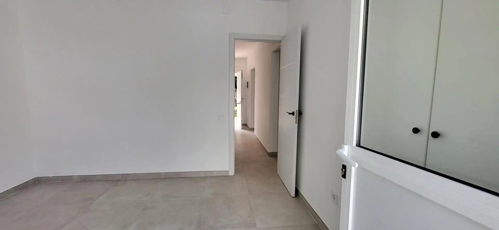 Casa adosada en venta en Marbella con Piscina comunitaria