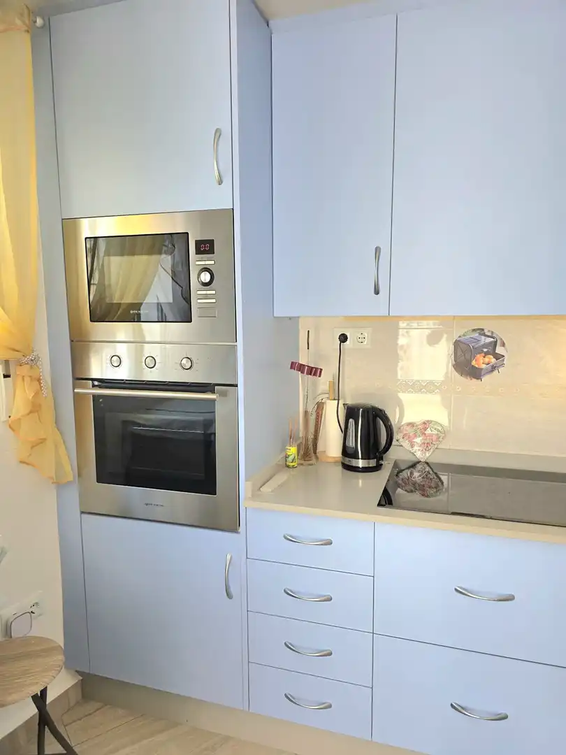 Cuina de Casa o xalet en venda en Torrevieja amb Aire condicionat, Jardí privat i Terrassa