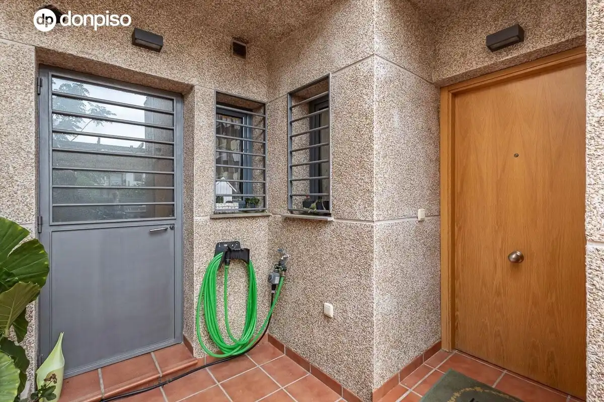 Terraza de Casa adosada en venta en Armilla con Calefacción, Terraza y Amueblado
