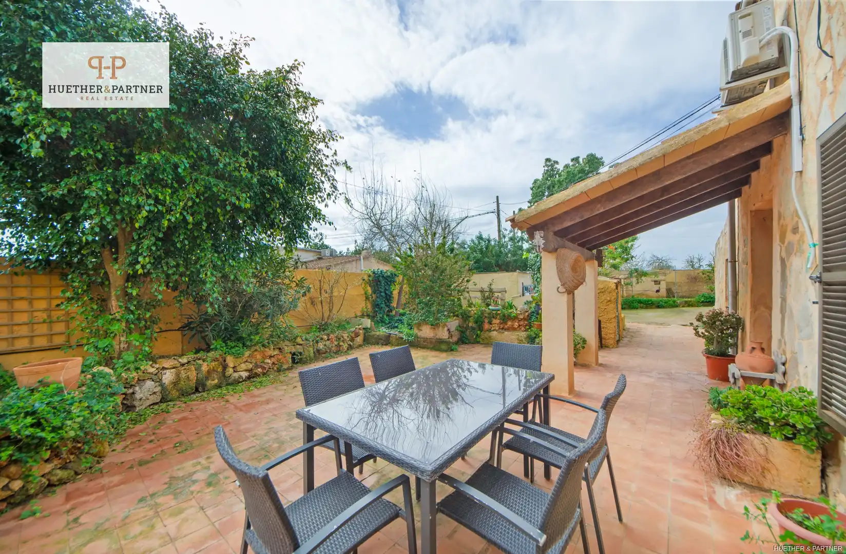 Garden of Country homes for sale in Manacor  with Air Conditioner, Heating and Furnished