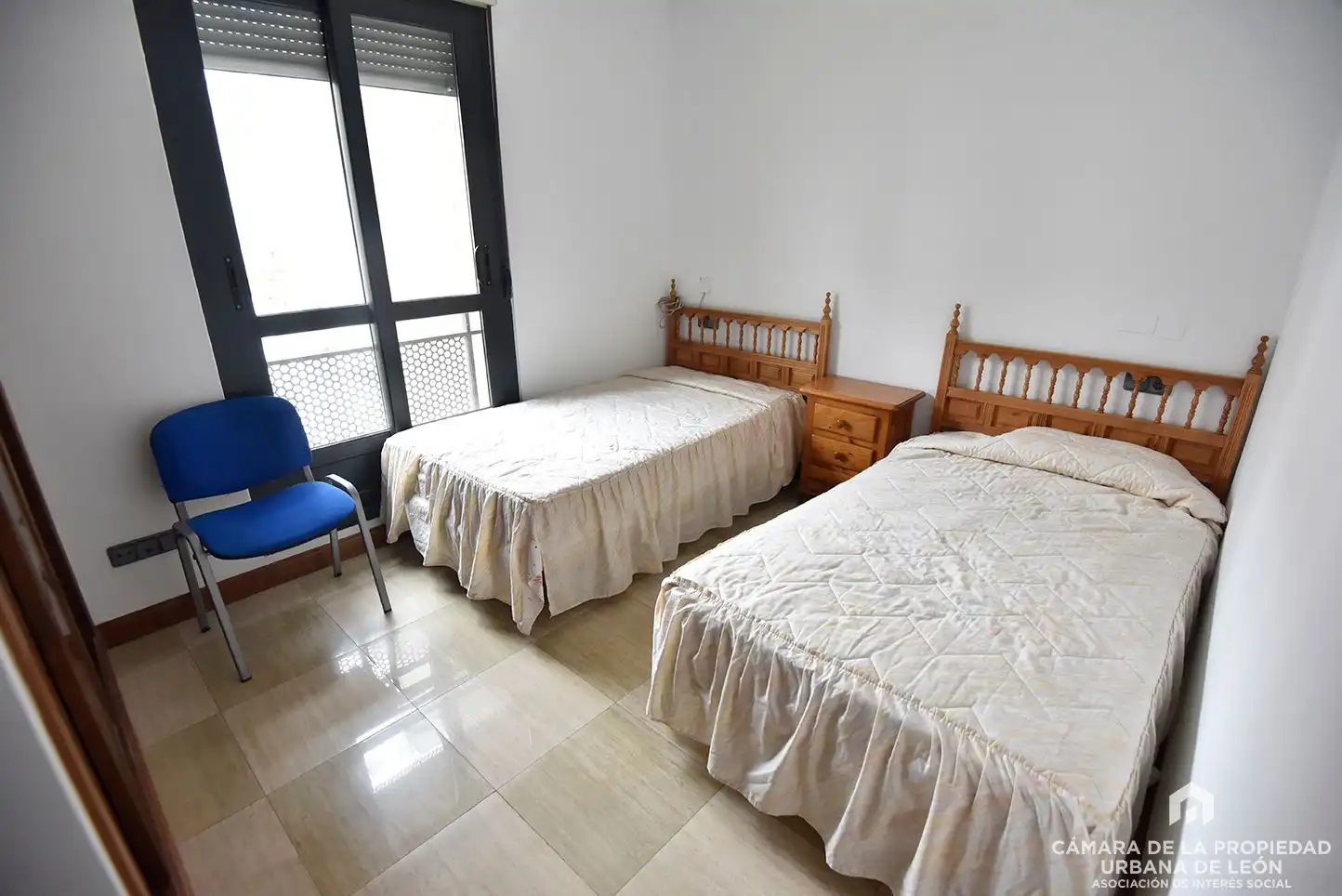 Habitación de Piso de alquiler en León Capital  con Amueblado