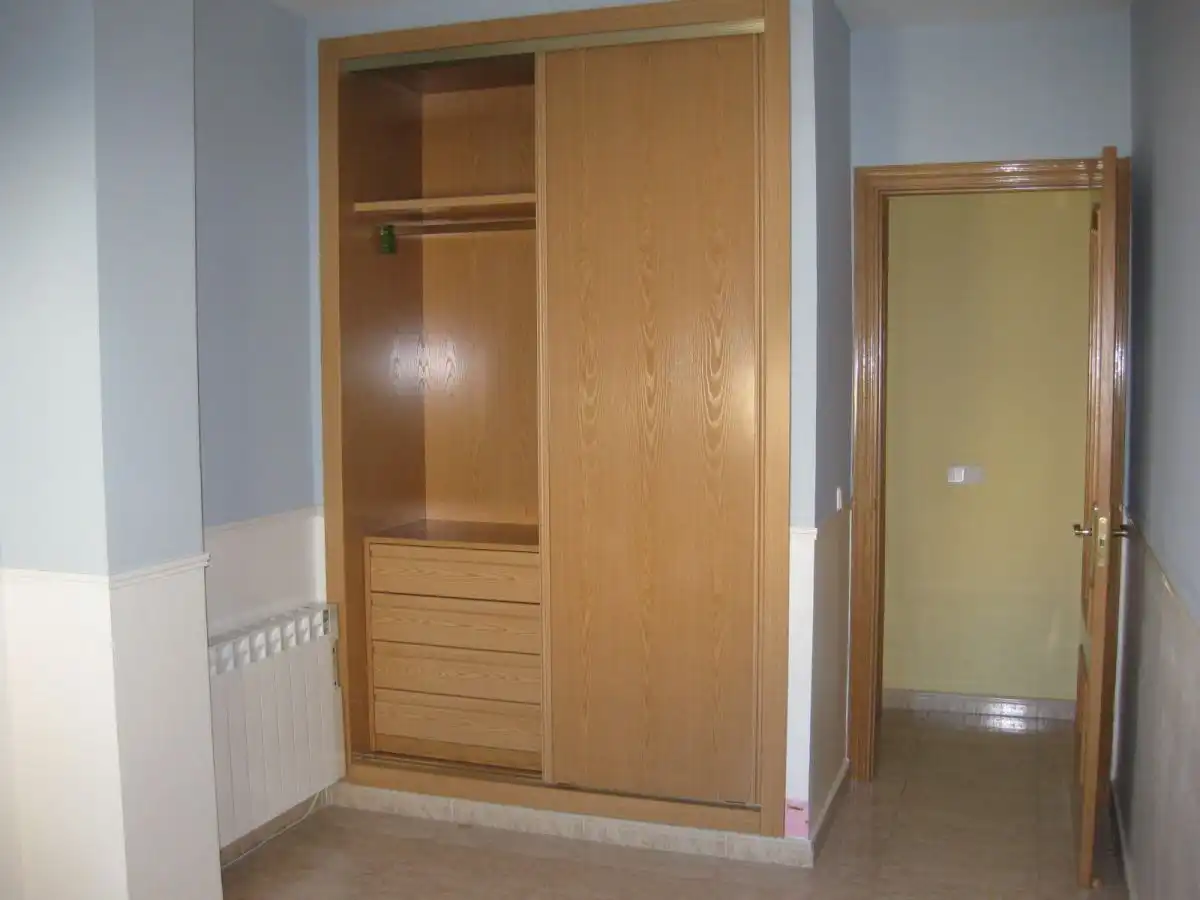 Habitación de Piso de alquiler en Pozuelo del Rey con Calefacción y Piscina comunitaria