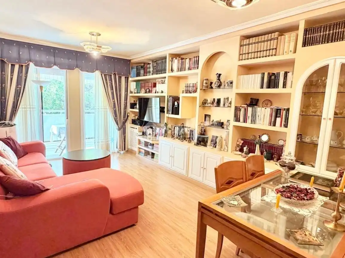 Flat with lift for sale in Restón I - Restón II, imagen 2