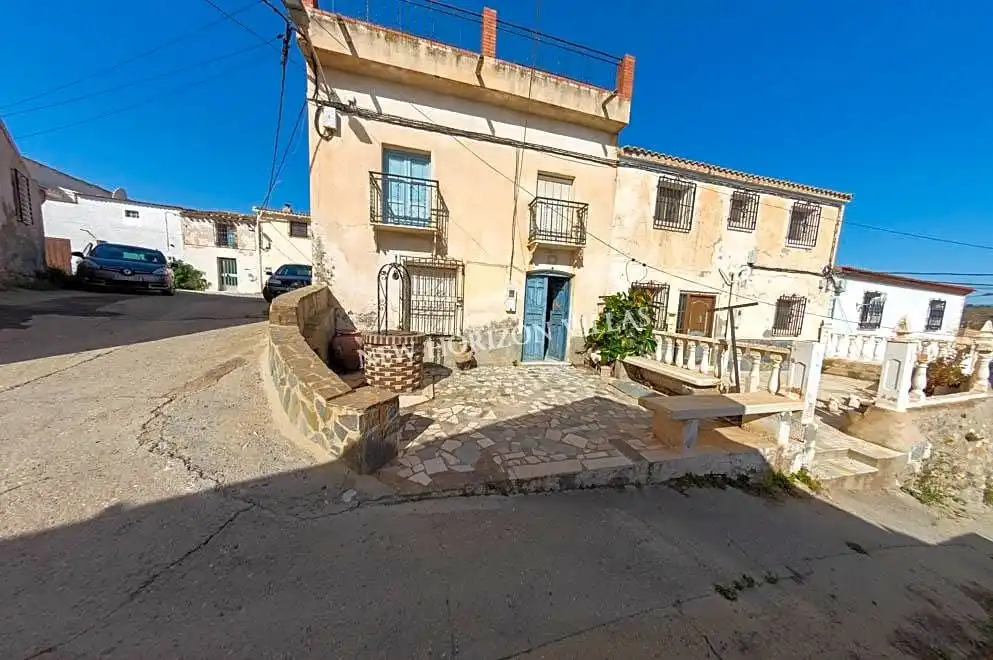 Country homes for sale in centro, Arboleas
