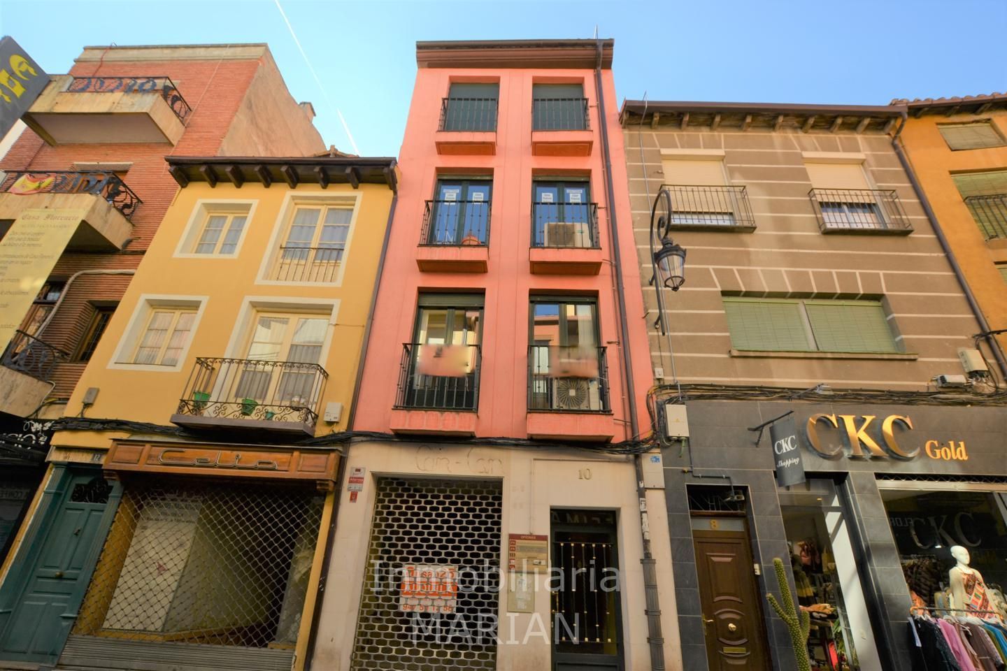 Exterior view of Office for sale in Aranda de Duero  with Heating
