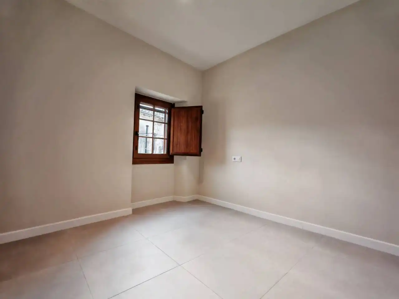 Piso de alquiler en Albons con Aire acondicionado, Terraza y Balcón