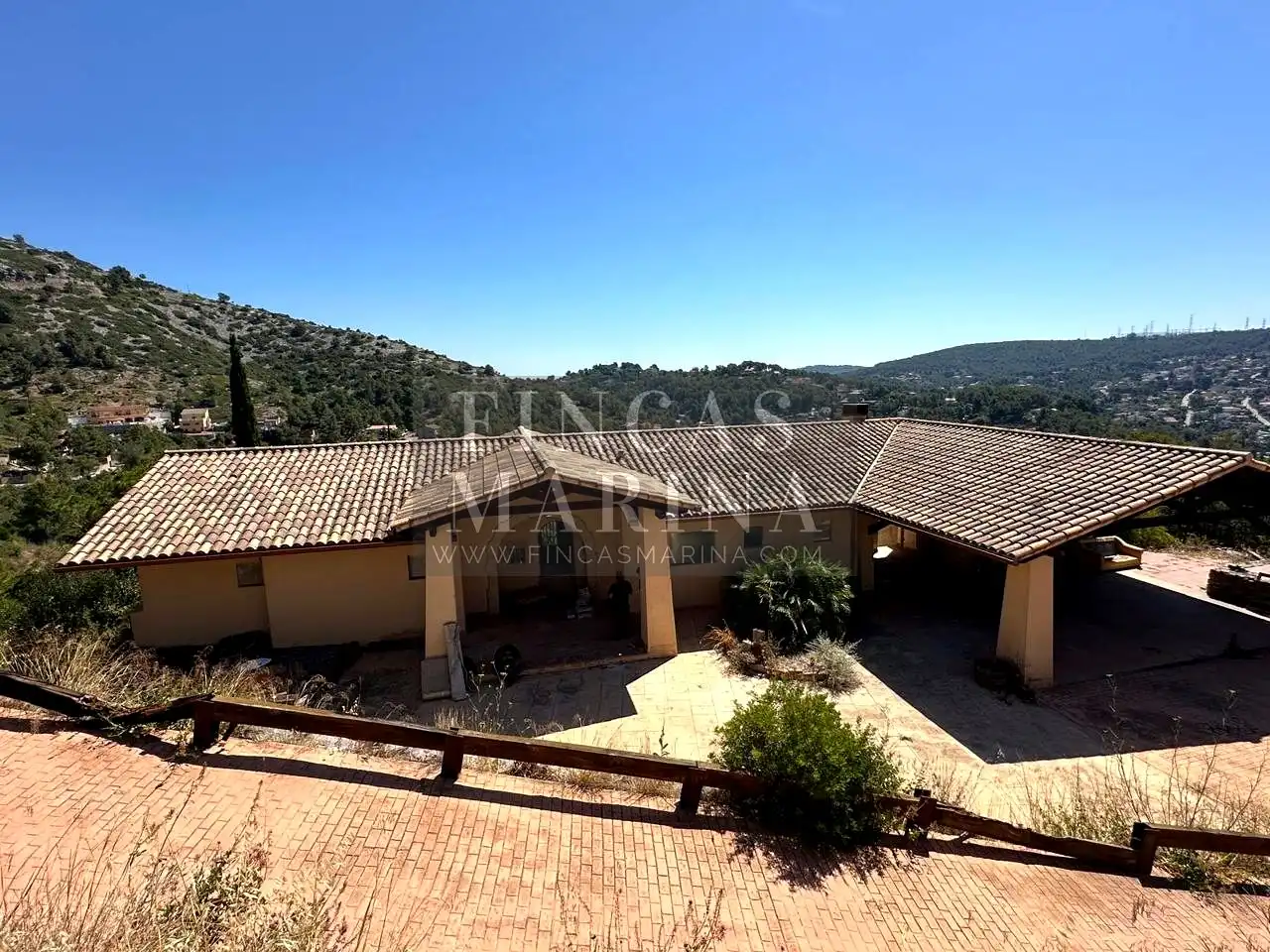 Vista exterior de Casa o chalet en venta en Olesa de Bonesvalls con Jardín privado