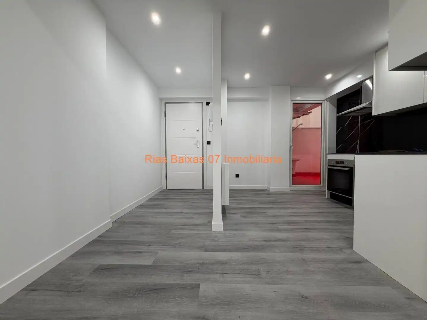 Piso en venta en Vigo  con Calefacción, Terraza y Trastero