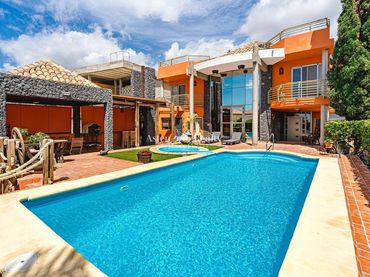 Casa amb piscina en venda a Kurt Konrad Mayer