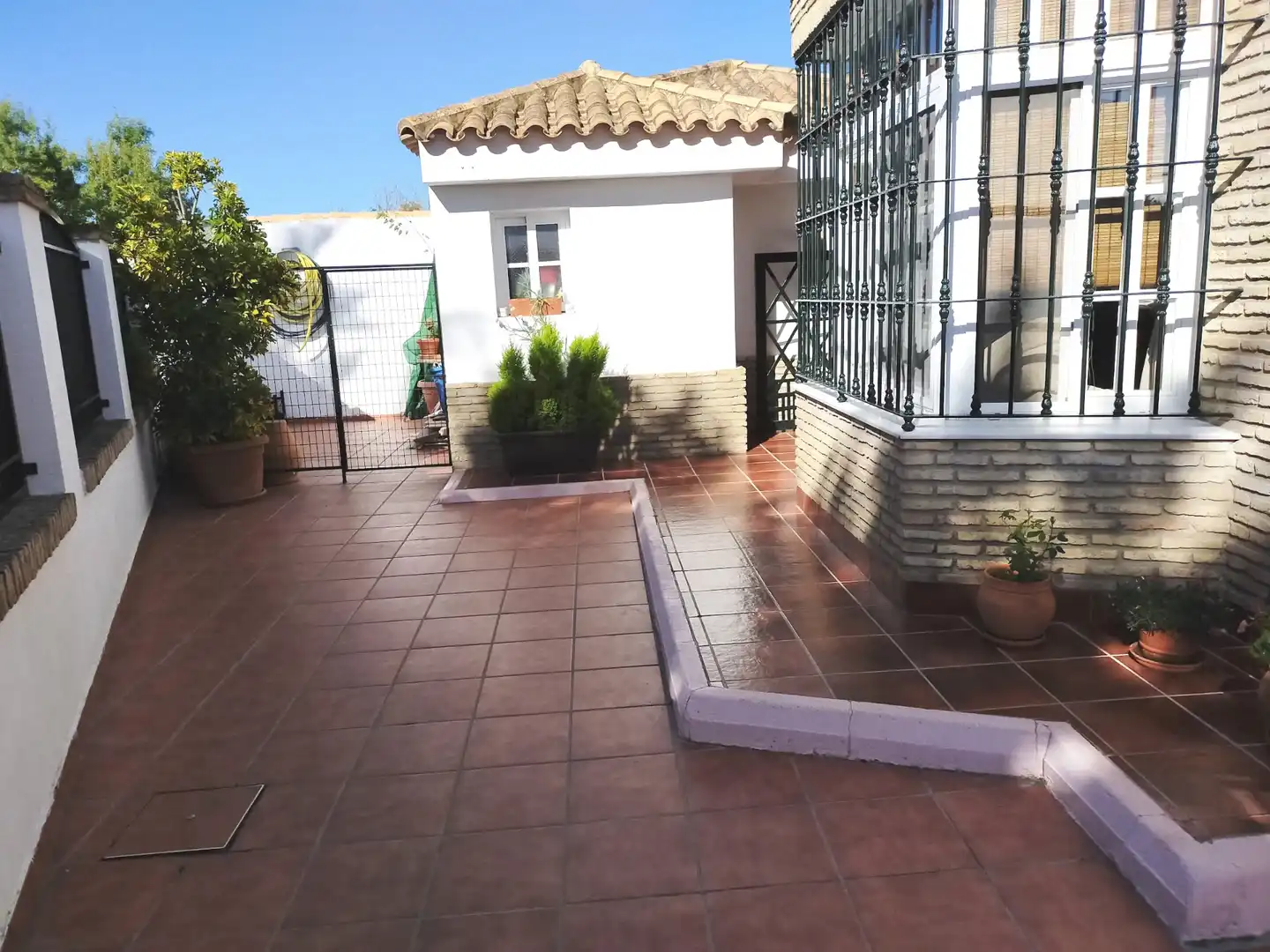 Vista exterior de Casa o chalet en venta en El Puerto de Santa María con Aire acondicionado, Jardín privado y Terraza