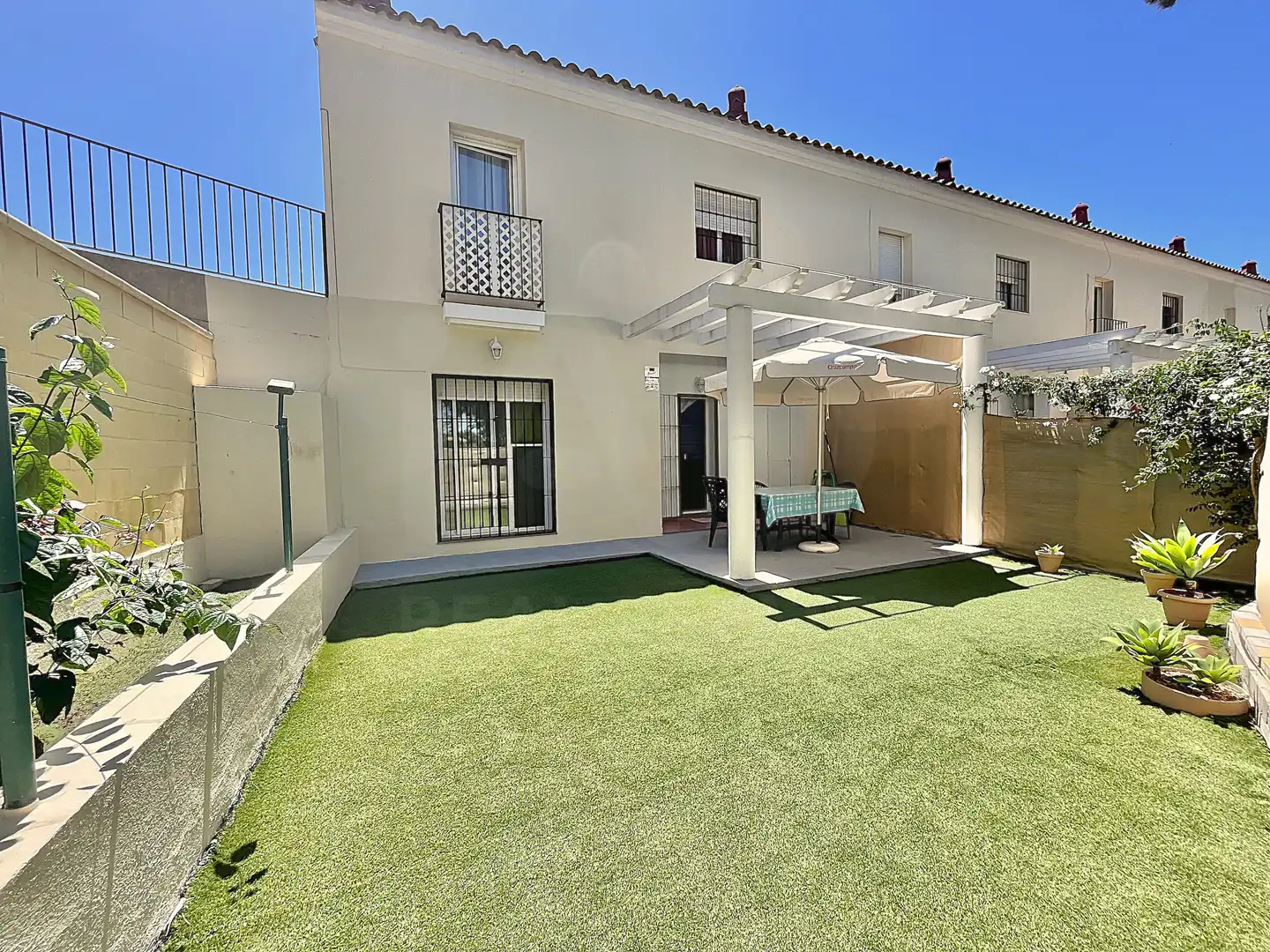 Terraza de Casa adosada en venta en Ayamonte con Calefacción, Terraza y Piscina