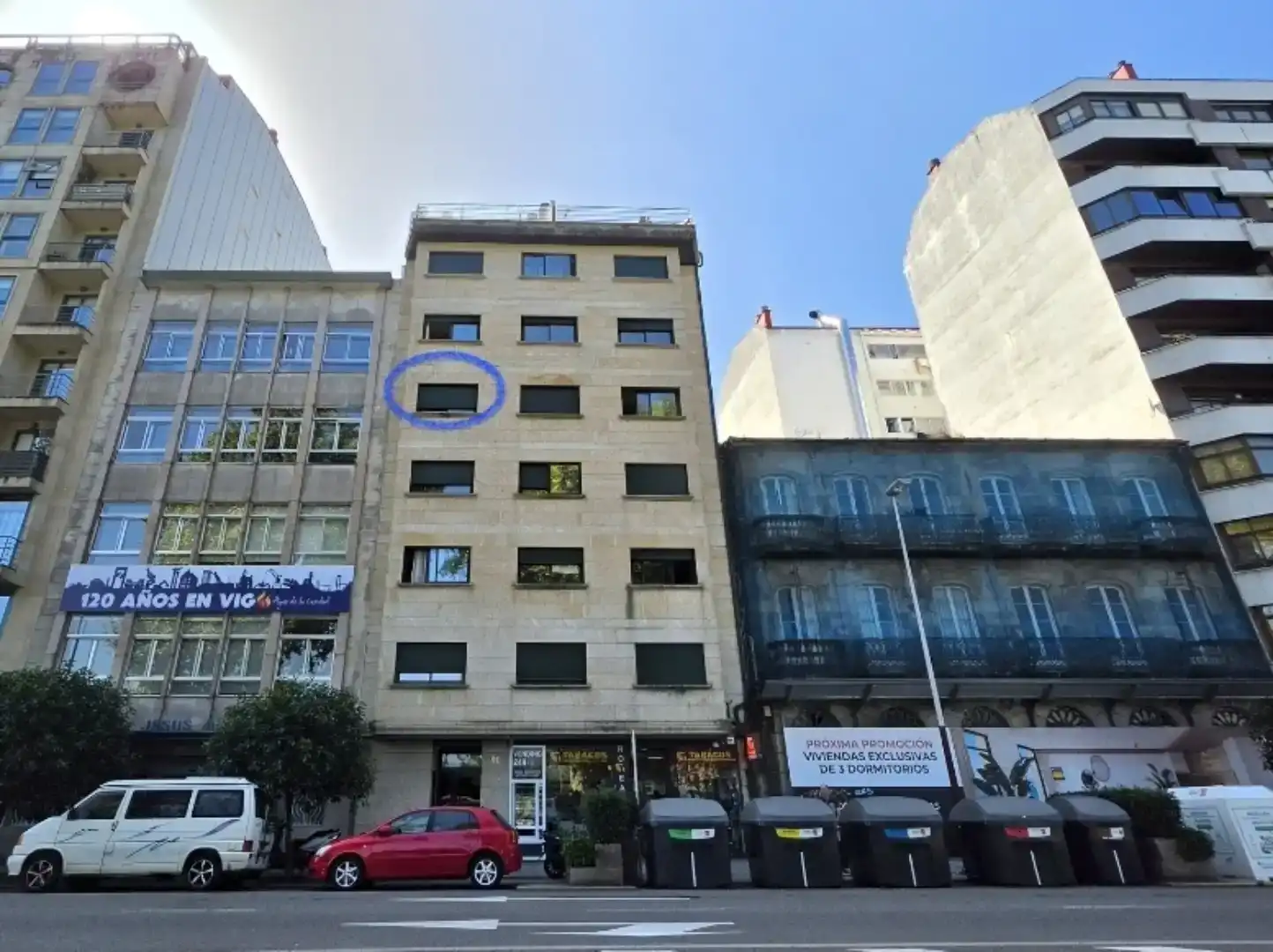 Vista exterior de Estudi en venda en Vigo 