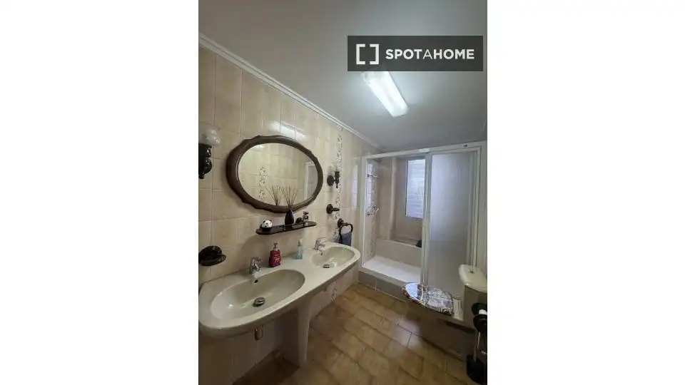 Flat with terrace to rent in Extramurs, imagen 8