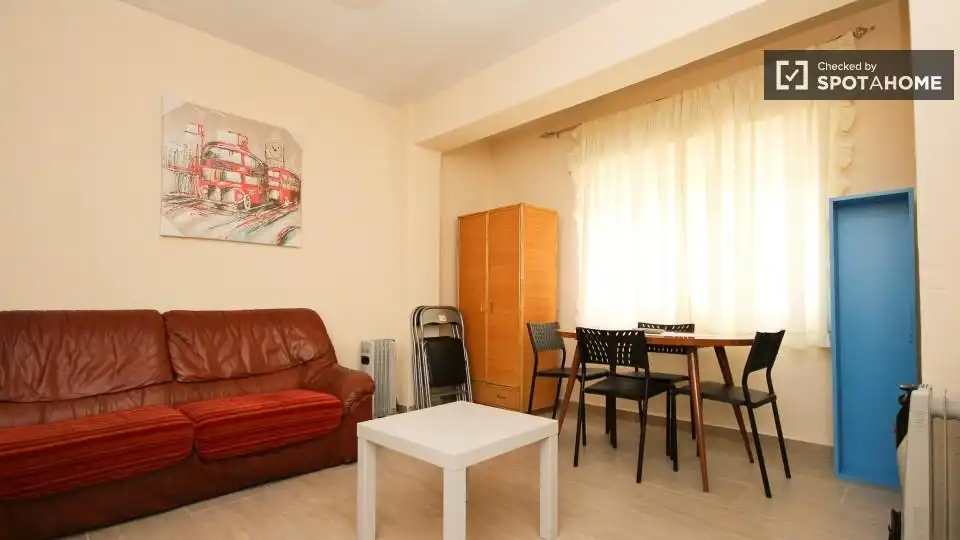 Habitación en Camino de Ronda