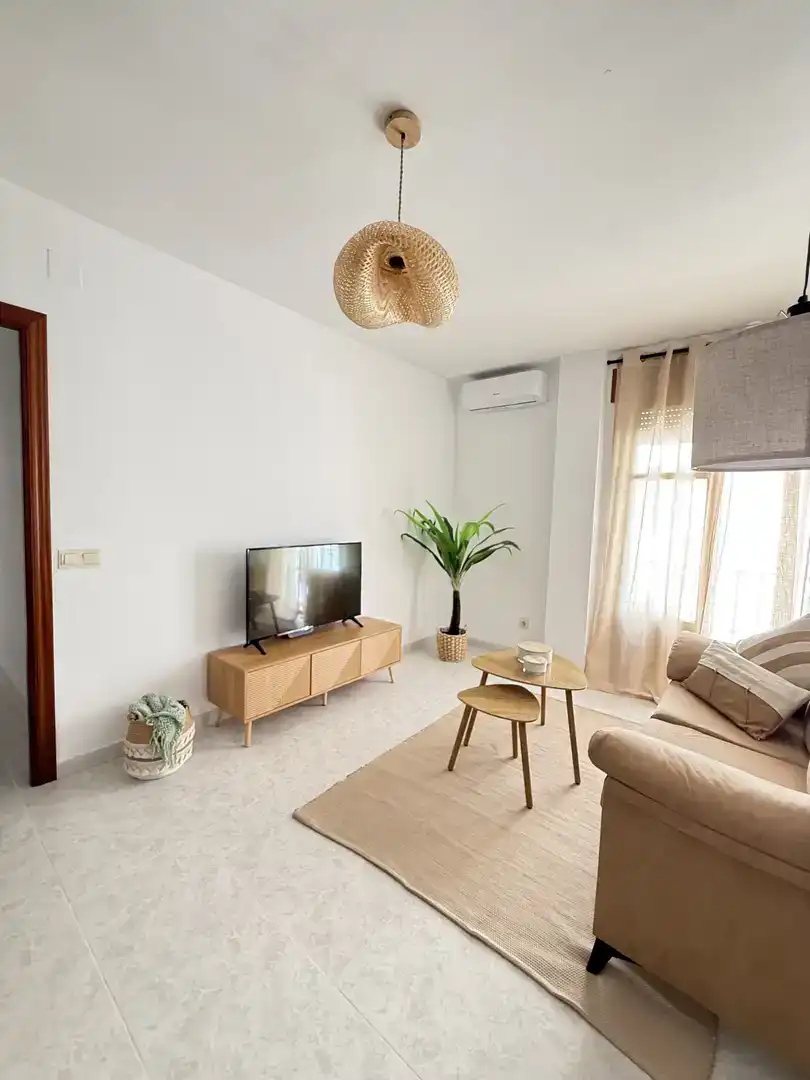 Wohnzimmer von Wohnung zur Miete in Ronda mit Klimaanlage und Balkon