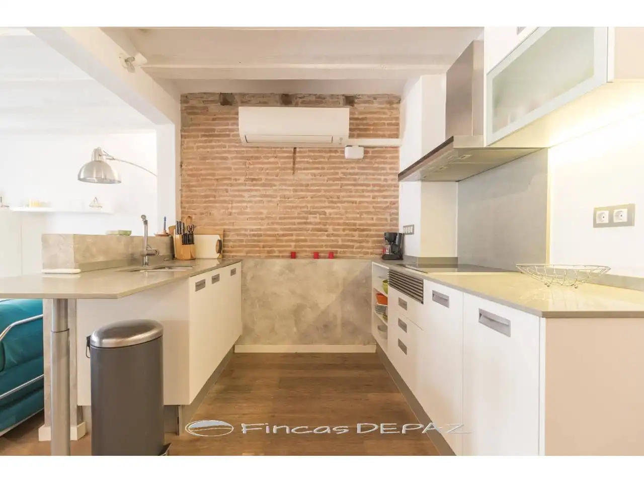 Kitchen of Flat for sale in Barcelona  with Air Conditioner, Heating and Parquet flooring