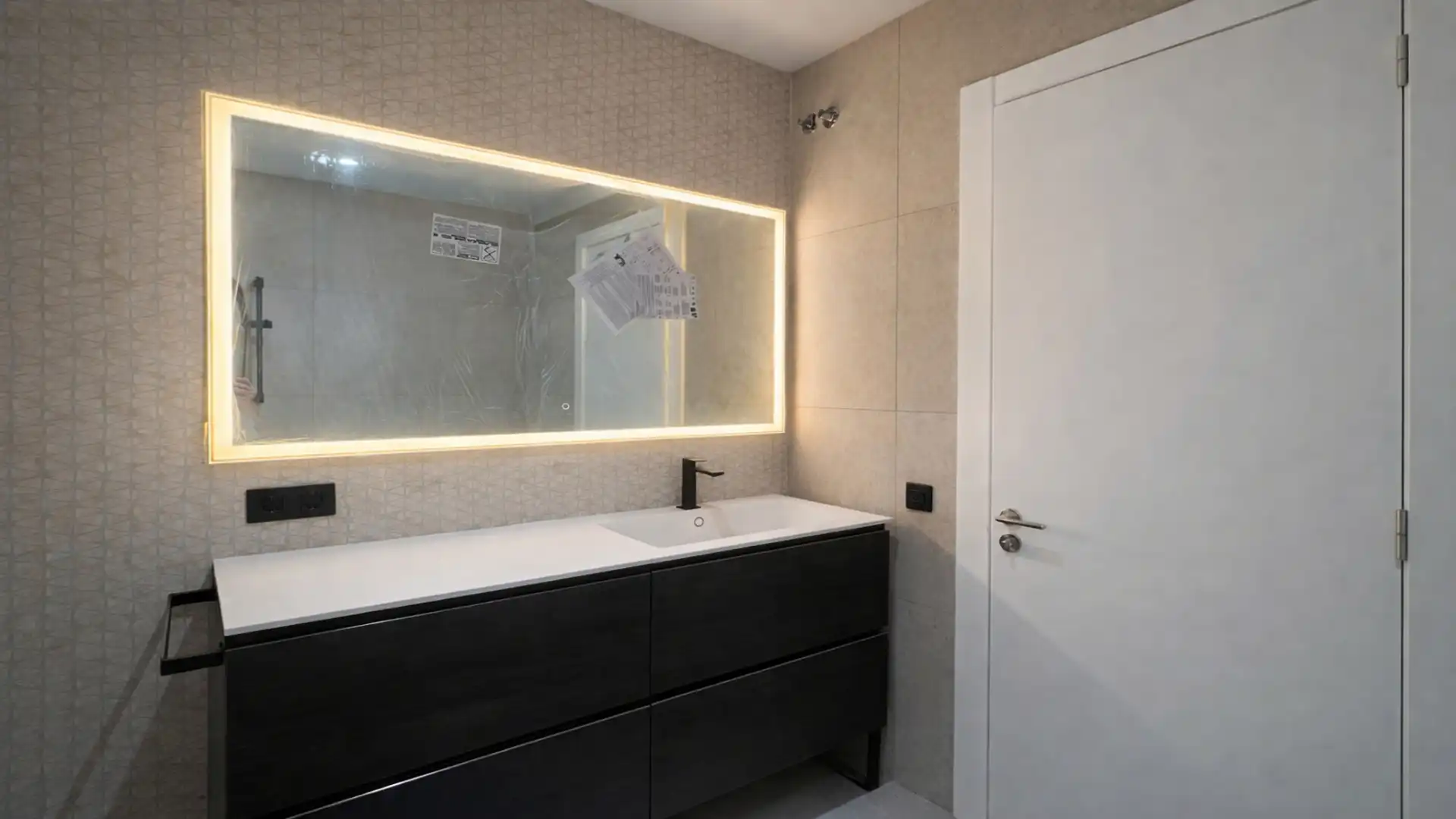 Bathroom of Flat for rent in Barcelona  with Air Conditioner, Heating and Parquet flooring
